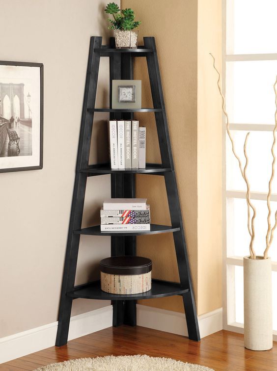 Corner ladder for an awkward corner