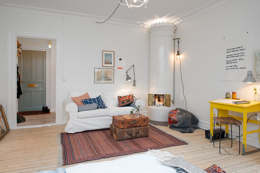 Living Room with minimal overhead lights.