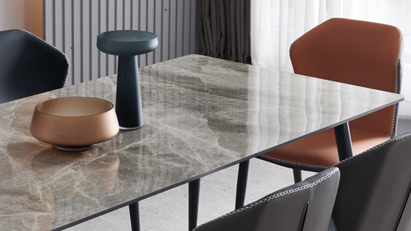 sintered stone table in glossy finishing