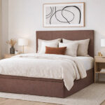 NF02_Dark Brown_Lifestyle Caption